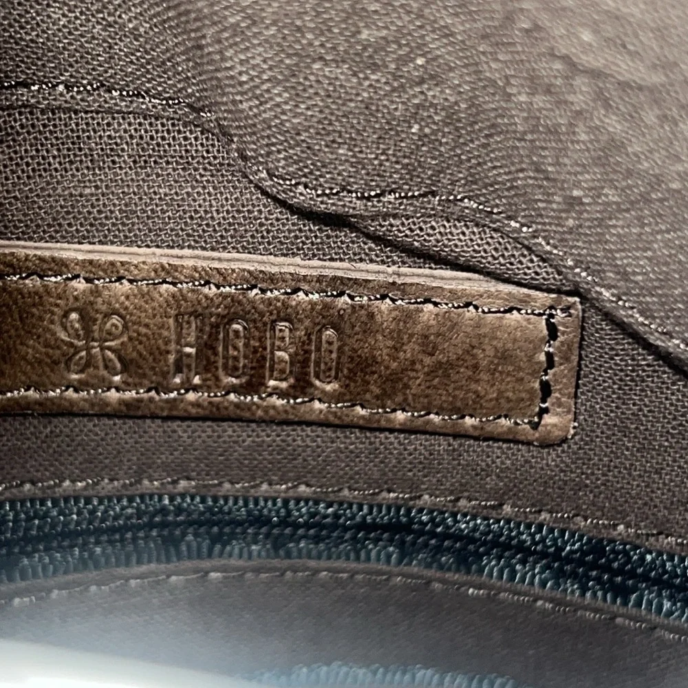 NWT Hobo Daydream Leather Crossbody Bag in Dark Umber - Picture 8 of 9